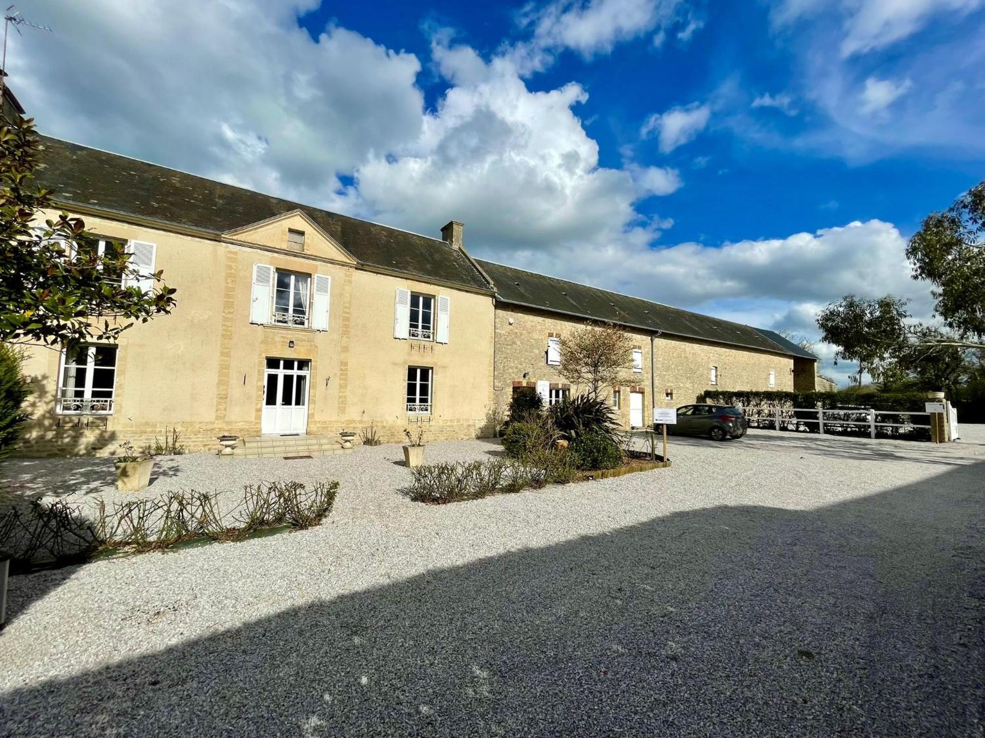 Les Chambres D'Omaha Beach Etablissement Avec Deux Chambres D'Hotes, Petit-Dejeuner Compris Fait-Maison Et Produits Locaux Vierville-sur-Mer Zewnętrze zdjęcie